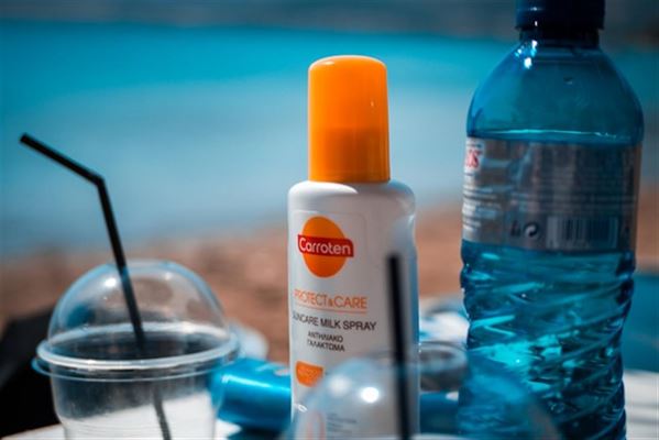 Sådan undgår du solskoldning med den perfekte solcreme med SPF 50