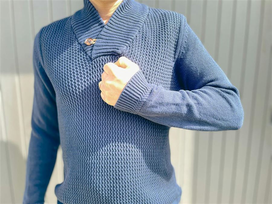 Strik cardigan med knapper - det perfekte valg til enhver garderobe